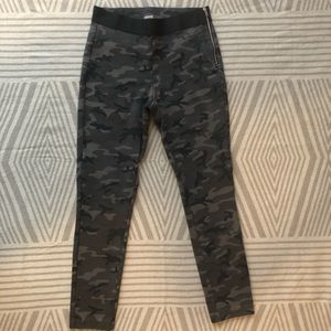 Gap Camo Ankle Pants